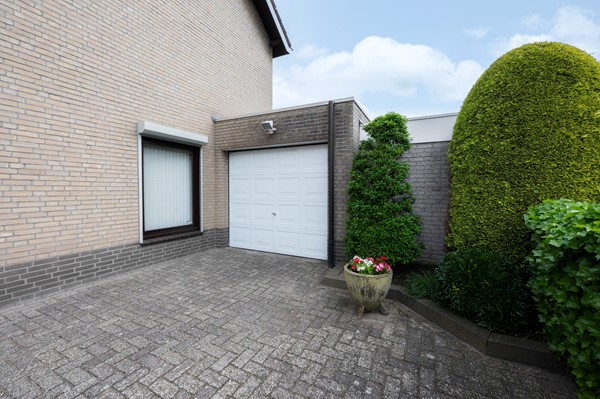 Medium property photo - Ericalaan 35, 4741 EM Hoeven